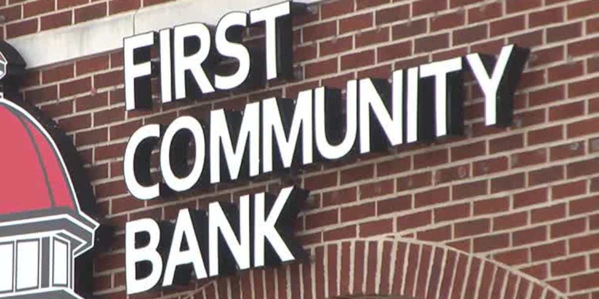 Former First Community Bank Vice President Kellie Johnson pleads guilty