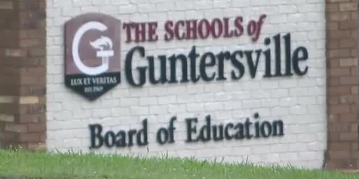 Guntersville teen awarded $12,000 scholarship to complete pilot training