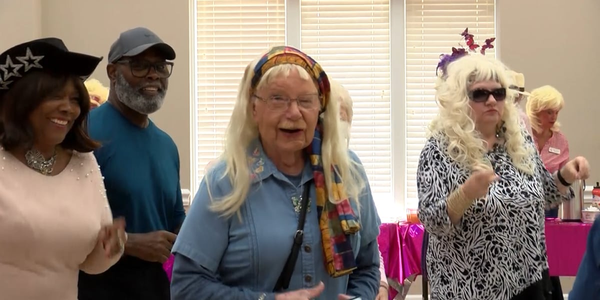 Huntsville senior center hosts ‘9 to 5’ Dolly Parton celebration