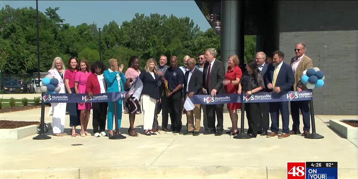 Huntsville City Schools Unveils State-of-the-Art Center for Technology, Boosting Student Learning