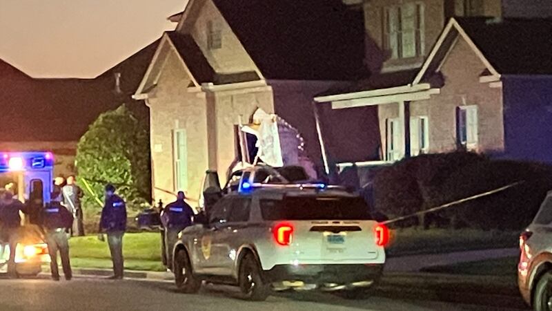 Truck crashes into house on Holly Park Blvd. in Huntsville