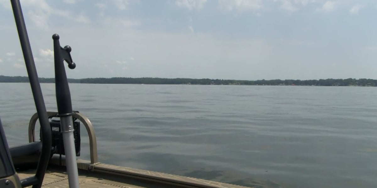 Lawrence County unveils new emergency rescue boat for Tennessee River